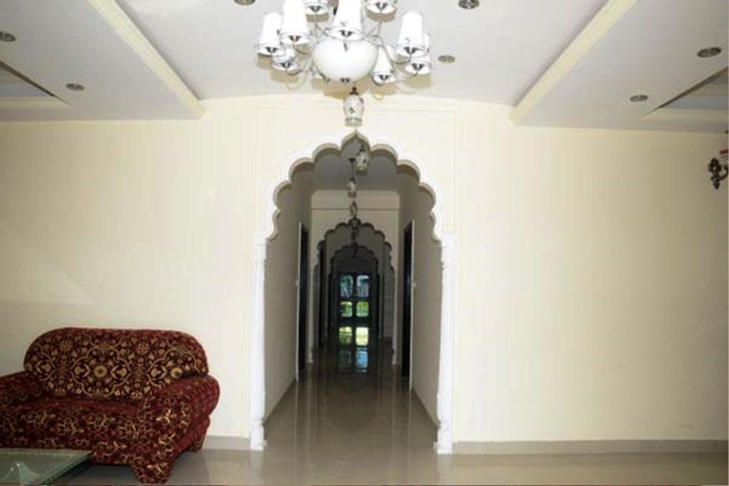 Hotel Malak Mahal Palace Джайпур Екстериор снимка